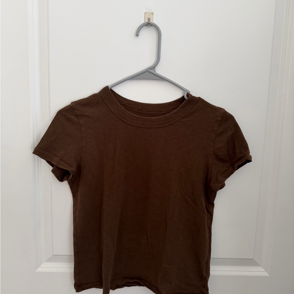 American Eagle Brown Cropped Tshirt - Picture 2 of 4